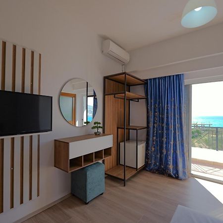 Hotel Holiday Saranda Extérieur photo