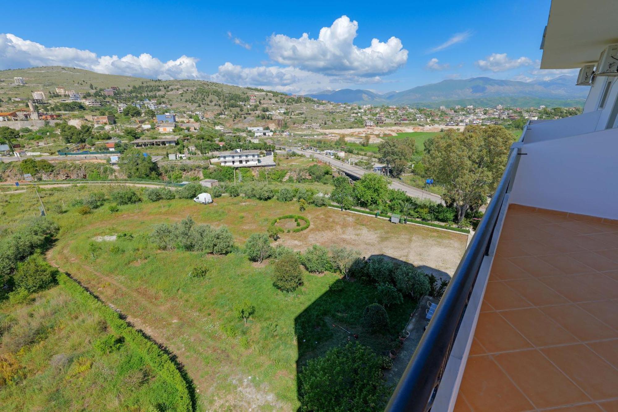 Hotel Holiday Saranda Extérieur photo